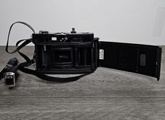 Windsor Camera WX-3 Vintage 50MM Lens With Strap No Film
