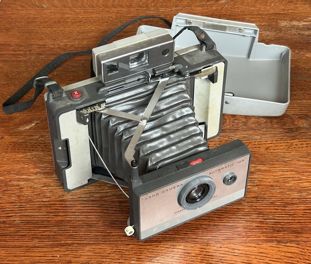Vintage Polaroid Model 103 Camera