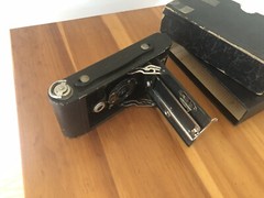 Vintage EASTMAN KODAK No 2 Folding HAWK-EYE Model B Camera