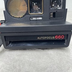 Vintage Polaroid 600 Land Camera Autofocus 660 Original Strap USA Made UNTESTED