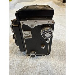Yashica-635 TLR Film Camera 120 35mm Dual Format Yashikor 80mm f3.5 Lens