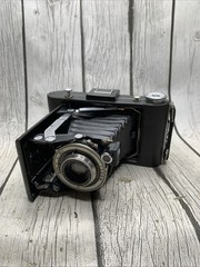 Vintage Kodak Vigilant Six-20 Folding Camera 100mm f/8.8 Lens Untested