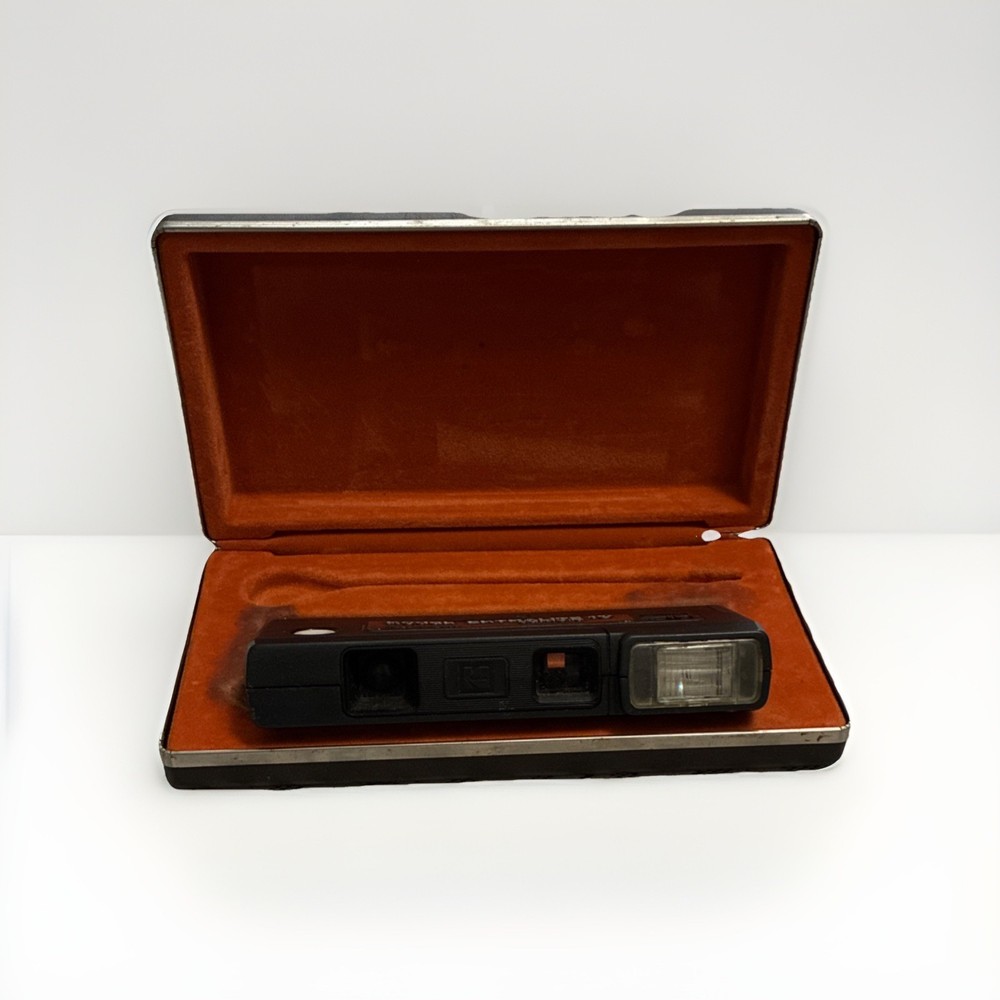 Kodak Ektralite 10 Black 110 Film (13x17mm) Camera with Case – NO RESERVE !!!