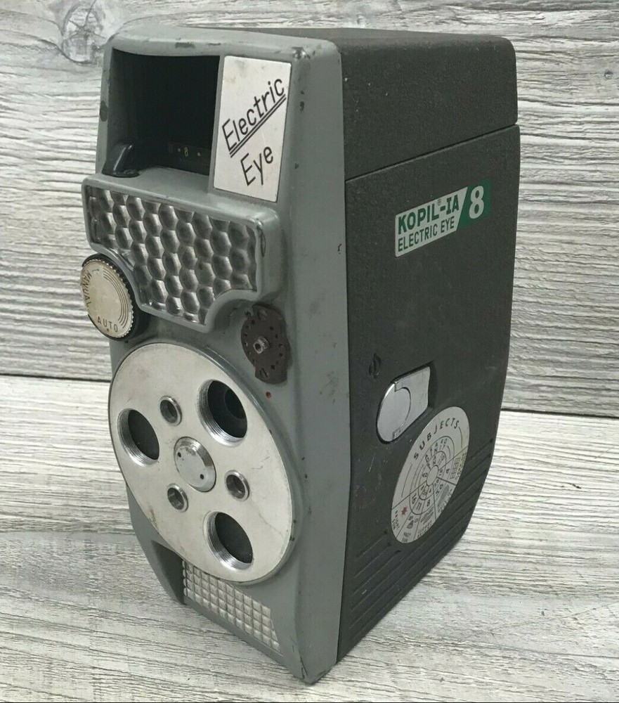 Vintage Kopil-IA 8 Electric Eye Film Movie Camera Untested for Parts / Repair