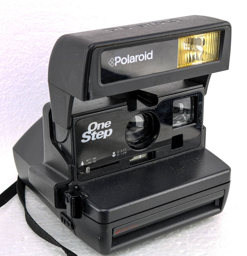 Fully Functional Vintage Polaroid OneStep 600 Film Camera • Close Up Adjustment
