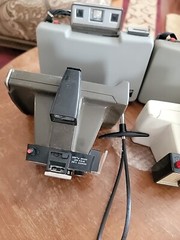 Lot of FOUR Vintage Polaroid Land Cameras 220, 420, Model 20 & Colorpack II