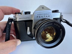 Honeywell Pentax Spotmatic 35mm SLR Camera w/ Super-Takumar 55mm f/1.8 Lens/Case