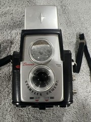 Vintage Kodak Brownie Starflex Camera w/ Kodalite Midget Flash Holder