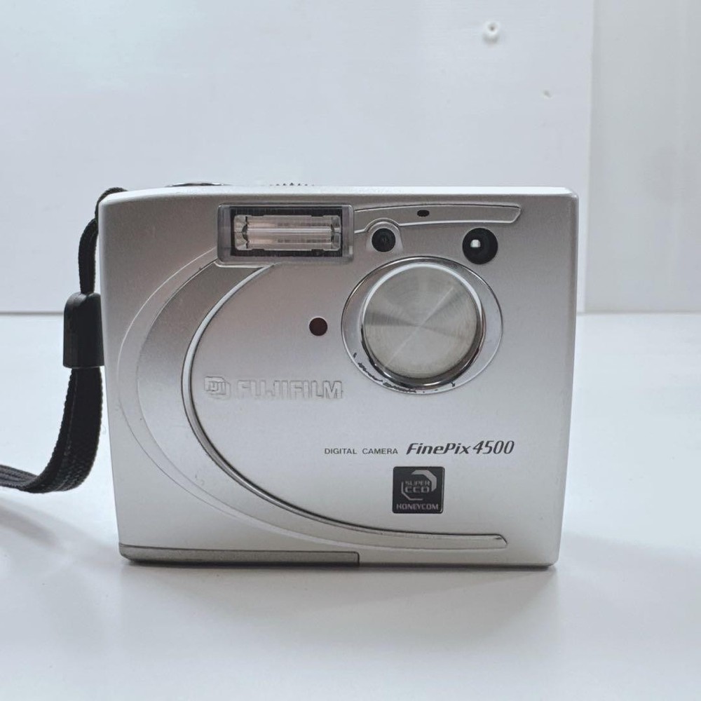 FUJIFILM FinePix 4500 Plus Digital Camera Silver Tested Film Camera JP