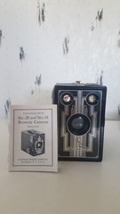 Vintage 1930’s Kodak Six-20 Brownie Junior Box Camera Art Deco, UNTESTED