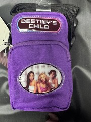 NEW – Official Destiny’s Child 35mm Focus Free Purple Camera with Carrying Case
