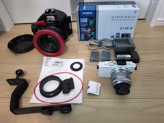 Olympus PEN Lite E-PL6 White Digital Camera with Underwater Housing JP