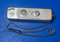 Minox B Subminiature Camera Germany – Shutter Works All Speeds, Meter Dead