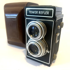 Vintage Tower Reflex TLR Twin Lens Reflex Box Camera w/ Leather Case Germany VGC