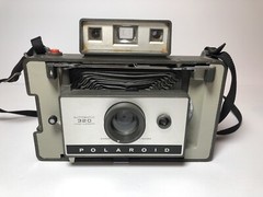 VINTAGE POLAROID AUTOMATIC 320 LAND CAMERA, Flash, Self Timer, Case, Untested