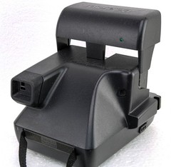 Fully Functional Vintage Polaroid OneStep 600 Film Camera • Close Up Adjustment
