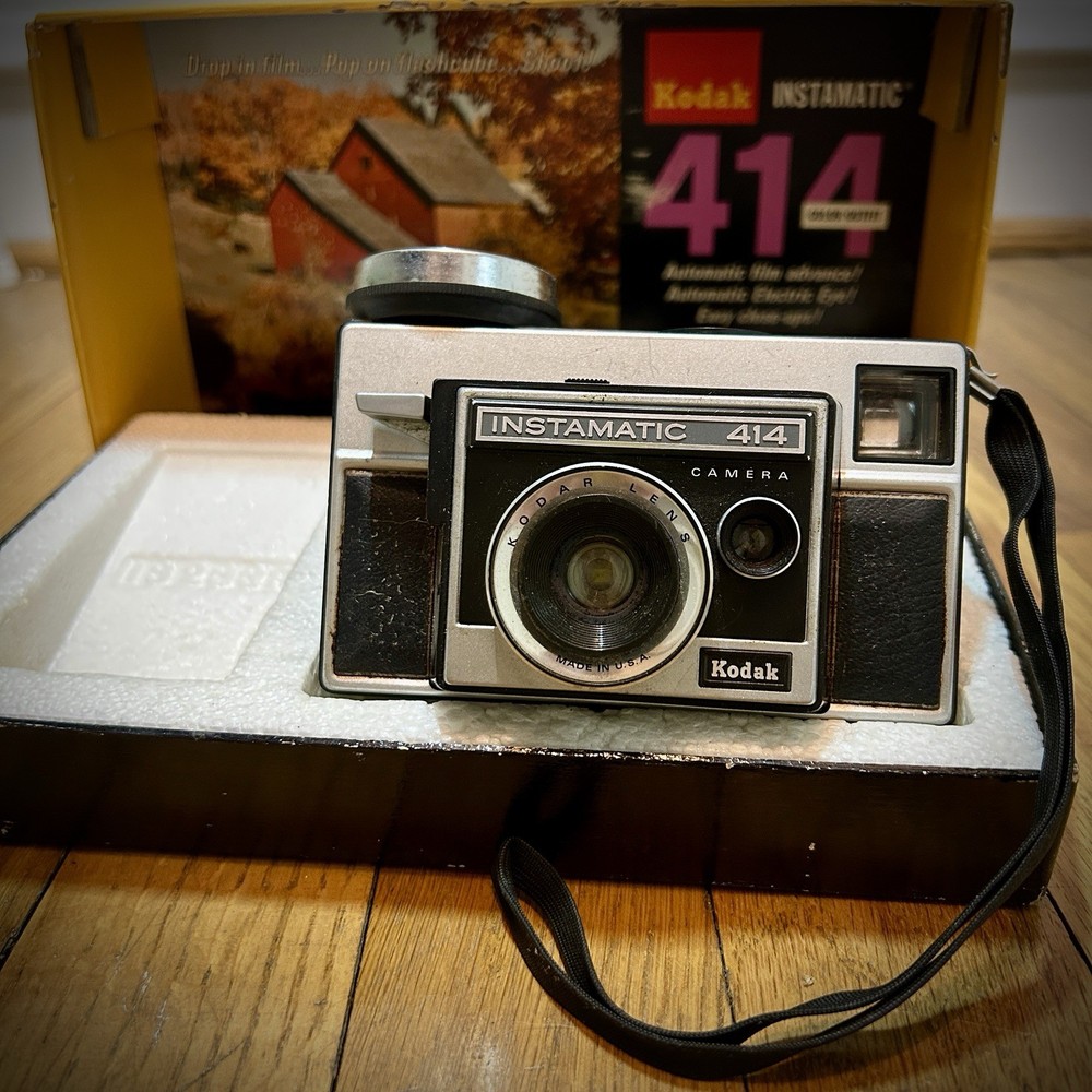 KODAK INSTAMATIC 414 CAMERA 60’s VINTAGE