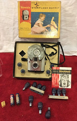 Kodak Brownie Starflash Outfit Camera 24 TW White Untested Original Box