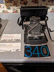 Polaroid 340 Land Camera w/ flash, manual & case