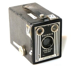ART DECO BROWNIE TARGET SIX-20