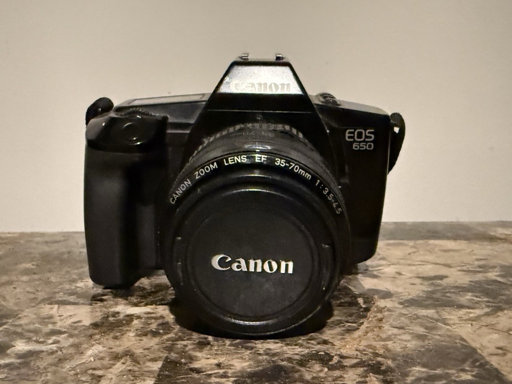 EOS 650 SLR Camera Plus