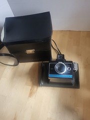 Vintage 1970’s Polaroid Colorpack II Instant Land CAMERA -with Case And Straps
