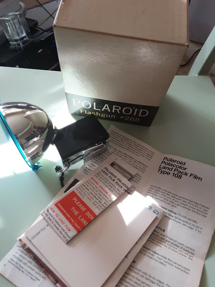 Vintage Polaroid Flashgun #268, Box, Paper Items. Looks Unused