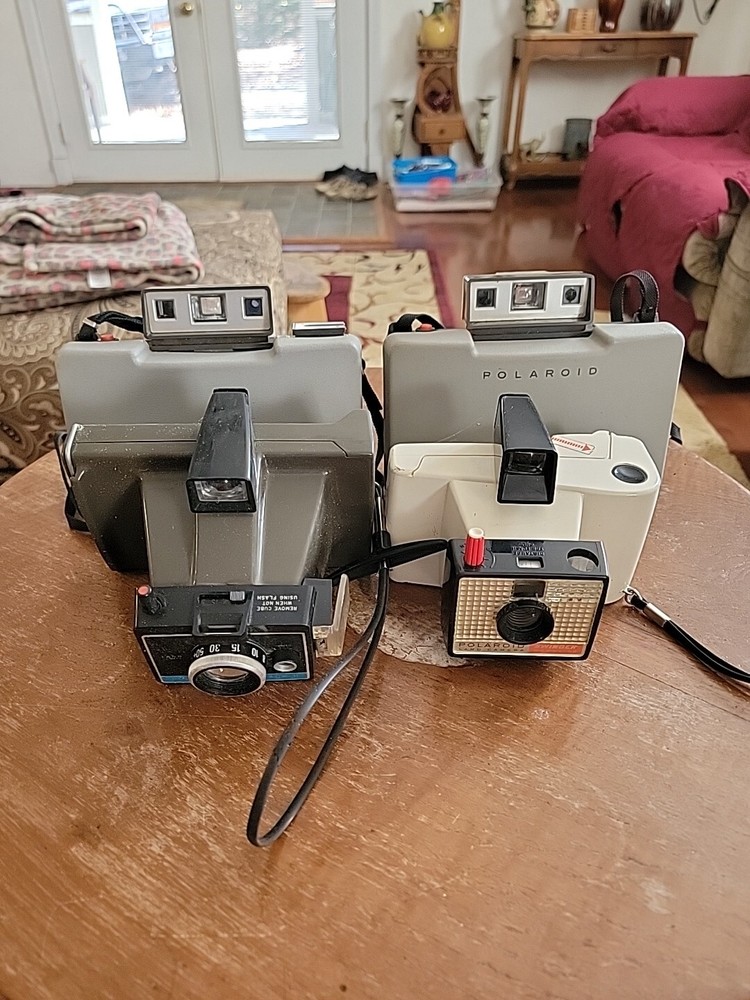 Lot of FOUR Vintage Polaroid Land Cameras 220, 420, Model 20 & Colorpack II
