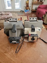 Lot of FOUR Vintage Polaroid Land Cameras 220, 420, Model 20 & Colorpack II