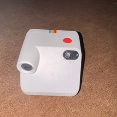 Polaroid Go Instant Camera White Vintage Compact Design Portable Photography
