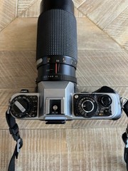 Vintage Konica F-4 Motor Camera Kiron 80-200mm f4.Macro 55 Lens