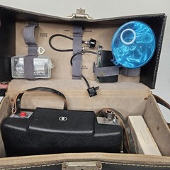 Vintage Polaroid Automatic 100 Land Camera w Case Flash Manual & Bulbs UNTESTED