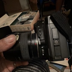 Minolta Maxxum 7000 35mm SLR Film Camera Black w/ Zoom Lens & Strap