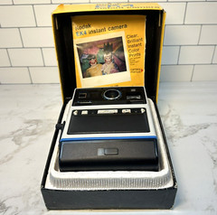 VINTAGE 1976 KODAK EK4 INSTANT CAMERA W/ ORIGINAL BOX & MANUAL UNTESTED