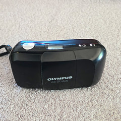 Olympus Stylus Infinity Black 35mm Film Point & Shoot Camera