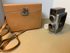 Vintage Revere Eye-Matic Magazine Eight 3-Lens Turret Wind-Up Camera Model CA-4 