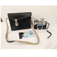 Kodak Instamatic X-25 Vintage Camera Black with Case, Manual, and Flashcube