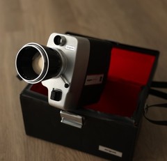 Argus Model 811 Instant Load 8mm Movie Camera Vintage – Motors work.