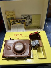 Vintage Argus C3 The Brick 35 mm Film Camera w/ Leather Case, Box & Extras
