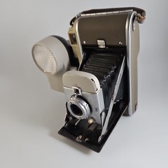 Vintage Polaroid Land Camera Model 80A Wink-light Flash Nice Condition
