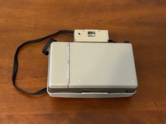 Vintage POLAROID AUTOMATIC 320 LAND CAMERA (Untested)