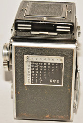 VINTAGE TLR ROLLEIFLEX 2.8E W/ XENOTAR LENS. WORKS WELL. CLEANING MARKS ON LENS