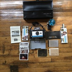 VTG POLAROID 210 AUTOMATIC LAND CAMERA & FLASH INSTRUCTION BOOK CASE BULBS