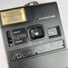 VINTAGE KODAK INSTANT FILM POLAROID CAMERA RETRO / READ