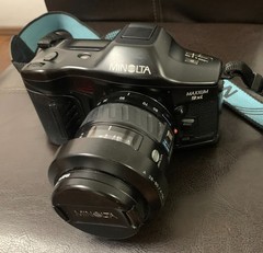 Minolta Maxxum 9xi 35mm Film Camera Kit + 2 Lenses + Flash + Bag & Manual