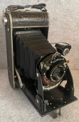 Voigtlander Bessa Folding Camera w/ case RARE! Voigtar 1:6,3 lens!
