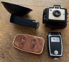 Vintage Camera Accessories Lot – Kodak Brownie Holiday Argus Flash Unit Agfalux