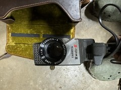Yashica U-G Umatic-G 8mm Film Movie Camera with 1:1:8 Reflex Lens with case
