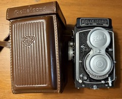 Rolleicord V TLR 120 Film Camera Xenar 75mm Lens Almost MINT w/Case, Caps, Works