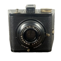 Vintage Kodak Brownie Special Six-20 Box Decor Collectible Art Deco Not Tested
